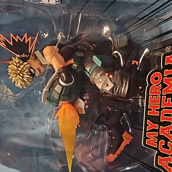 MY HERO ACADEMIA - Picture 1 of 6